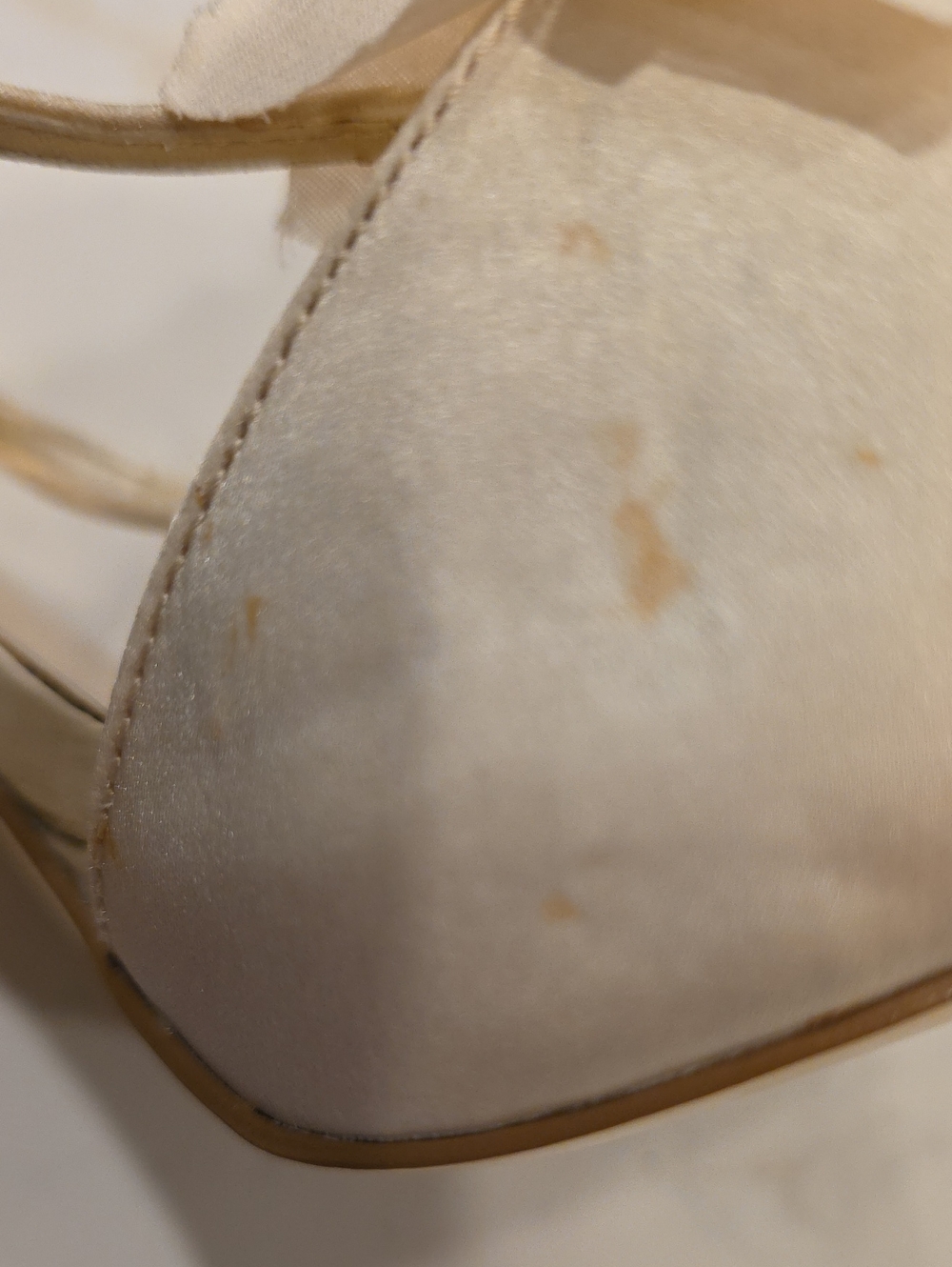 Women's Ivory Silk Slingback Open Toe Heels With Fluttery Flower On Top. - Picture 4 of 4